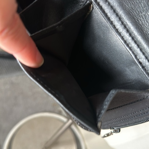 VTG Brighton One World Slim Leather Crossbody Bag Croc Emboss Single Strap Black - Picture 9 of 16